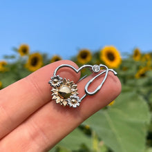 Load image into Gallery viewer, Adorable Sunflower Heart Pin