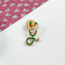 Load image into Gallery viewer, Green/Gold Stethoscope Pin