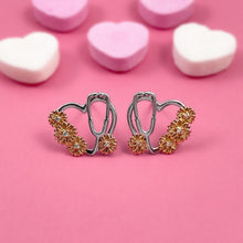 Load image into Gallery viewer, Sunflower Heart Stud Earrings